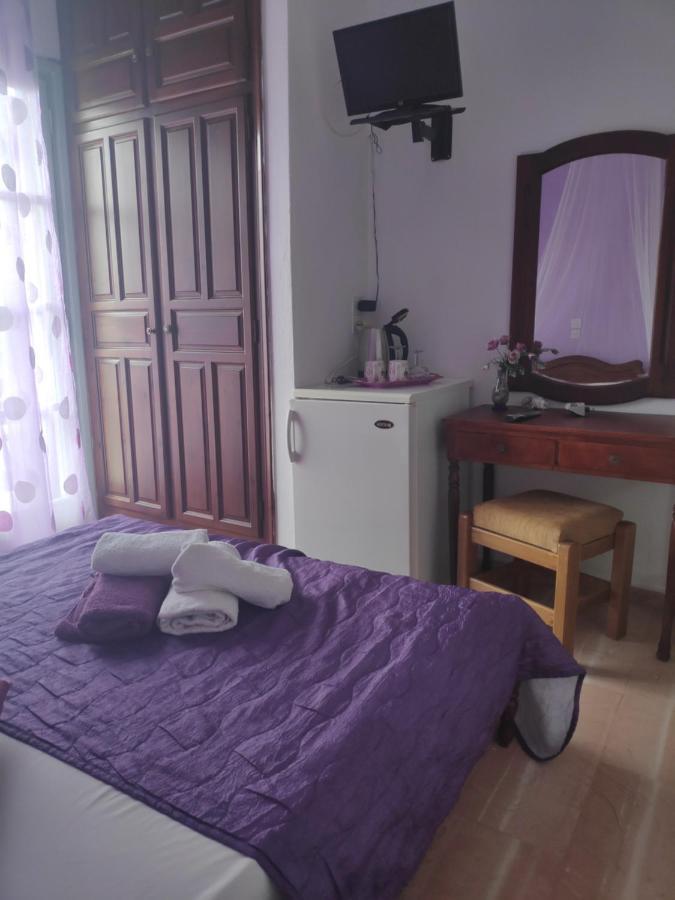 Angela - Zoi Rooms Skiathos Chora Extérieur photo