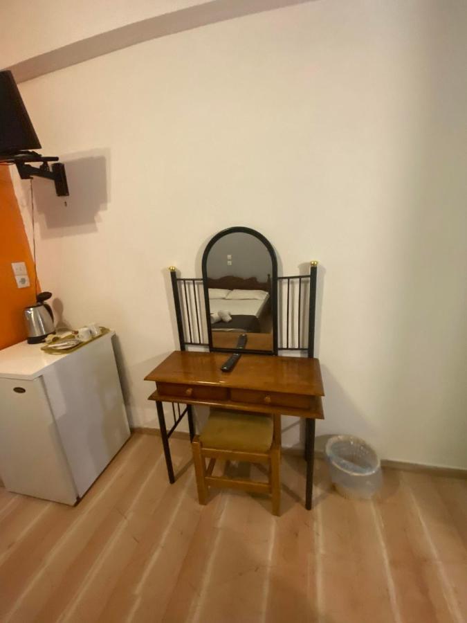 Angela - Zoi Rooms Skiathos Chora Extérieur photo